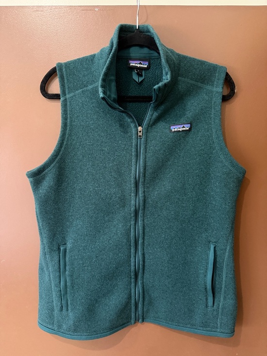 Patagonia Jackets & Blazers - EUC PATAGONIA Green Zip-Up Better Sweater Fleece Vest